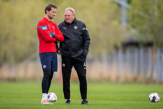 Målvakt Anders Lindegaard och tränare Jörgen Lennartsson