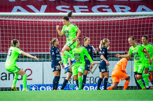 Kristianstads Delaney Baie Pridham jublar efter 1-1