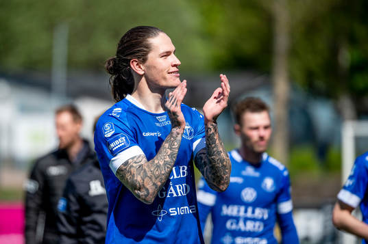 Trelleborgs Isak Jönsson jublar