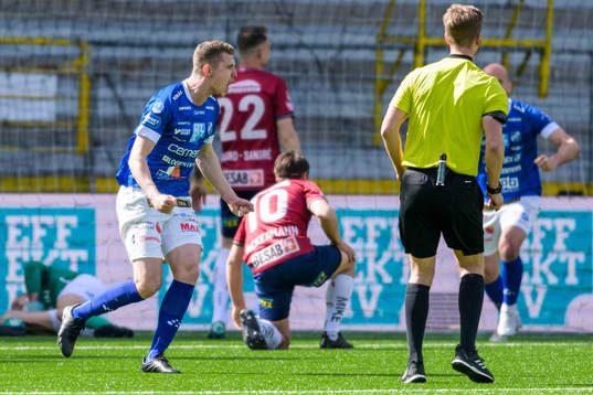 Norrbys Fredrik Lundgren jublar efter 1-1