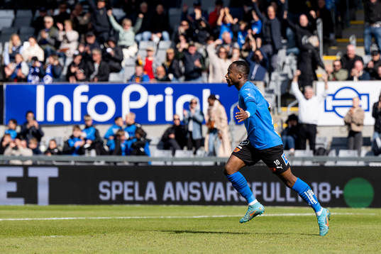 Halmstads Sadat Karim jublar efter 1-1