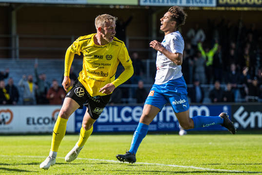 Mjällbys Herman Johansson jublar efter 1-1