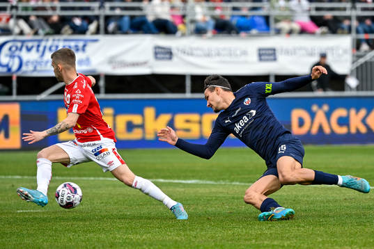 Degerfors Anton Kralj och Helsingborgs Assad Al Hamlawi