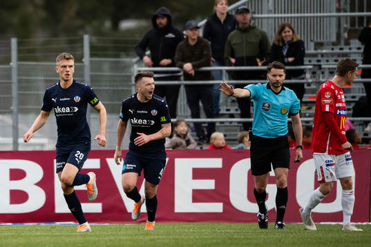 Helsingborgs Dennis Olsson jublar