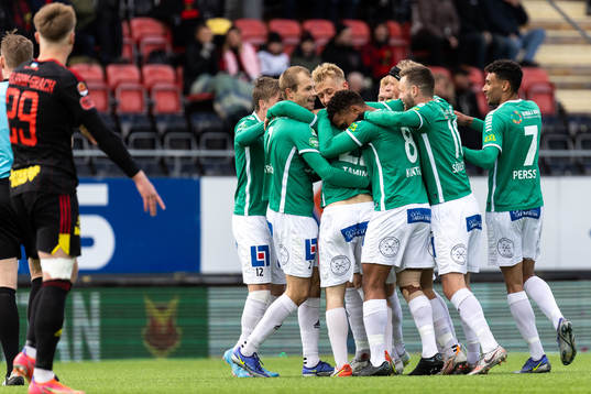 Brages spelare jublar efter 0-1 av Jonathan Syberg Tamimi
