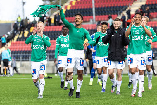 Brages Seth Hellberg jublar