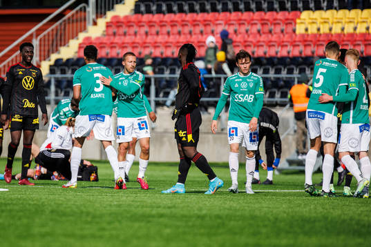 Brages spelare jublar