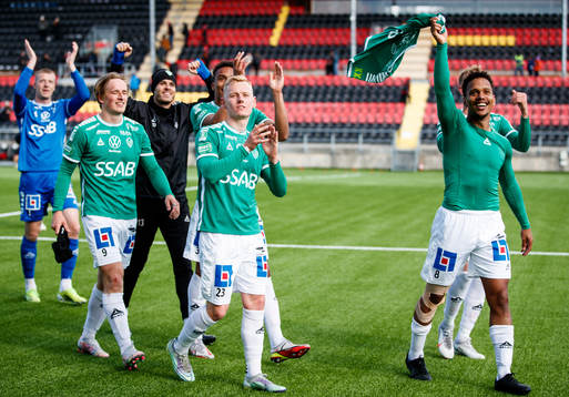 Brages Christopher Redenstrand jublar