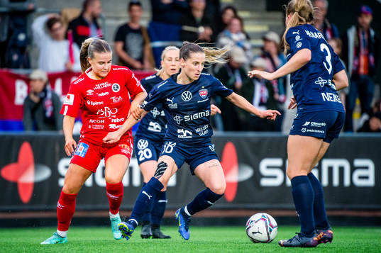 Rosengårds Jelena Cankovic mot Örebros Amanda Rantanen