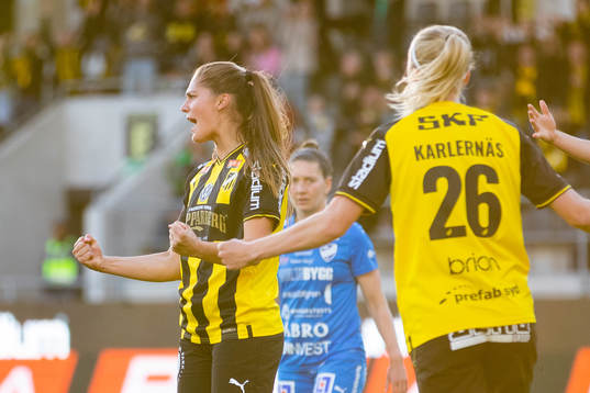 Häckens Mille Gejl Jensen jublar