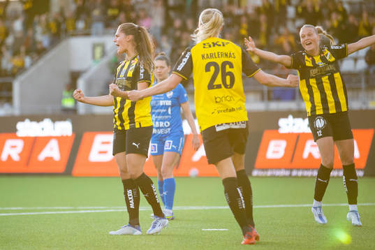 Häckens Mille Gejl Jensen jublar