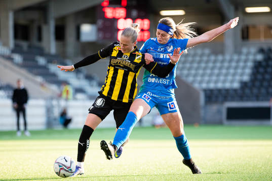 Häckens Filippa Curmark och Kalmars Alyssa Mae Walker i