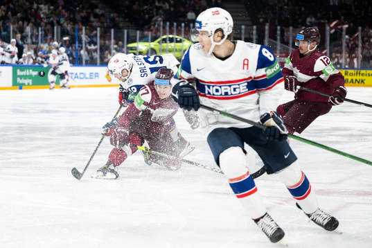 Eirik Salsten of Norway and Kristaps Zille of Latvia