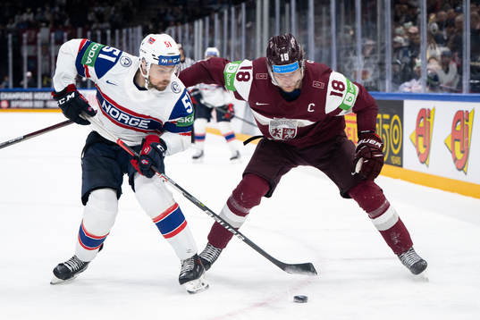 Mats Rosseli Olsen of Norway and Rodrigo Abols of Latvia