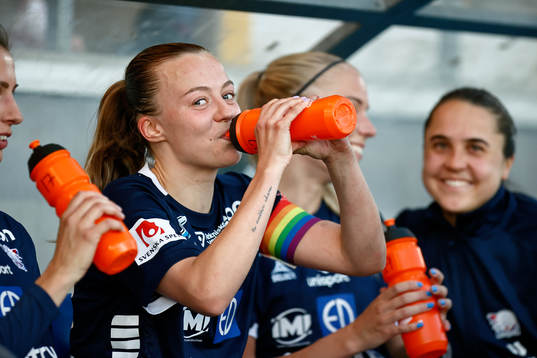 Linköpings Olga Ahtinen jublar