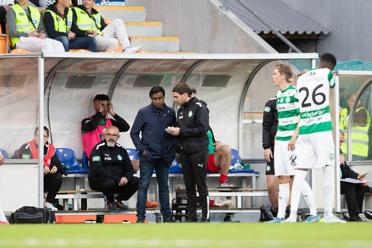 Västerås tränare Kalle Karlsson och assisterande