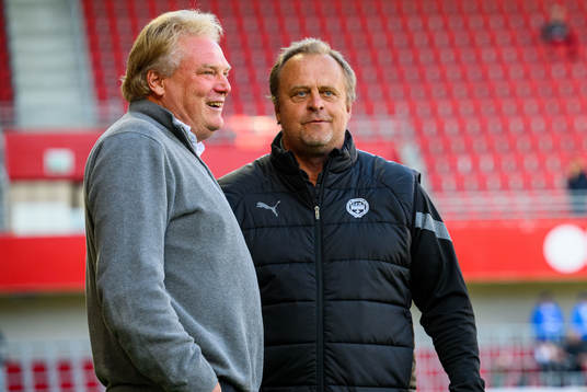Helsingborgs tänare Jörgen Lennartsson och Värnamos assisterande tränare Jonas Thern
