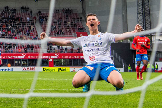 Värnamos Marcus Antonsson jublar