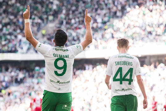 Hammarbys Astrit Selmani jublar efter att ha gjort 3-0