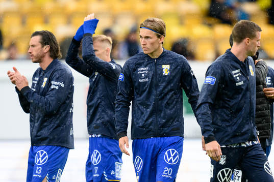 IFK Göteborgs Johan Bångsbo innan fotbollsmatchen i