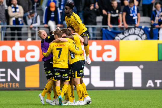 Elfsborgs spelare jublar