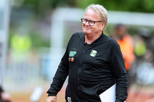 Varbergs lagledare Bo Larsson före fotbollsmatchen i Allsvenskan mellan Varberg och Degerfors den 22 maj 2022 i Varberg. 