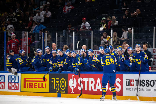 Nils Åman of Sweden celebrates 1-0 that’s later is
