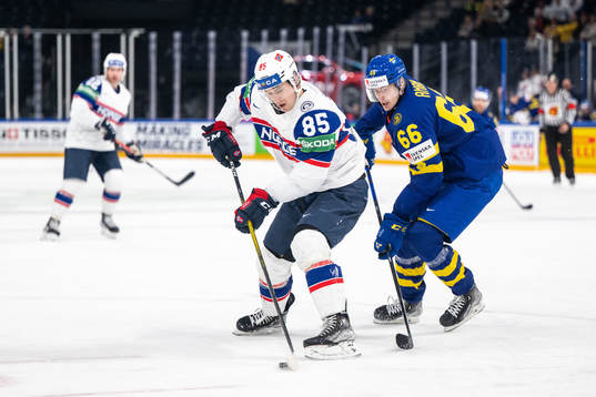 Michael Haga of Norway and Nils Åman of Sweden