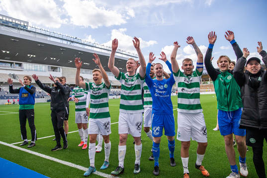 Västerås spelare jublar