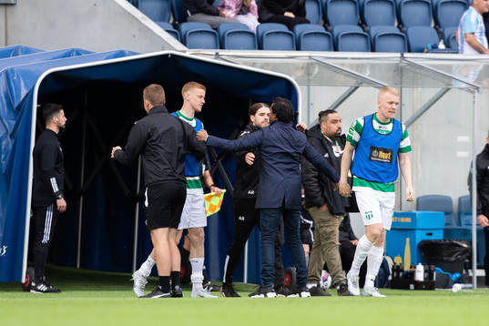 Västerås tränare Kalle Karlsson och assisterande