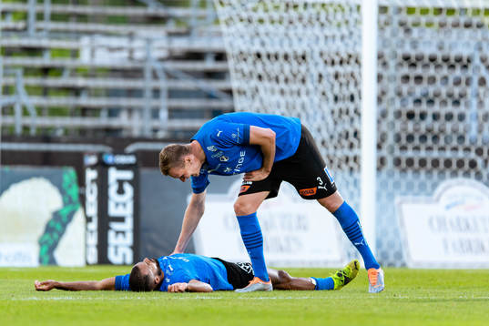 Halmstads Phil Ofosu-Ayeh och Alexander Berntsson