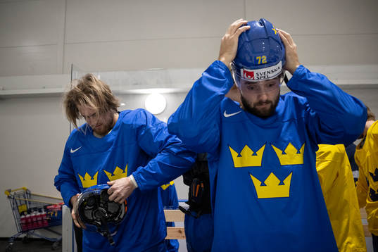 William Nylander and Emil Bemström of Sweden at a practice