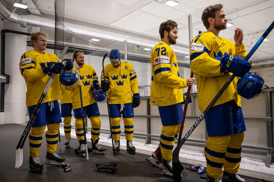 Carl Grundström, William Nylander, Adam Larsson, Emil