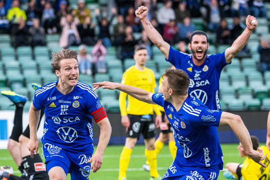 Sundsvalls Daniel Stensson jublar