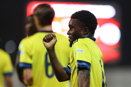 Jardell Kanga of Sweden celebrates after scoring 1-0 