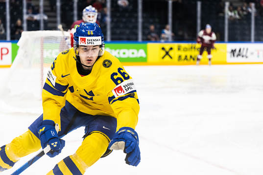 Nils Åman of Sweden