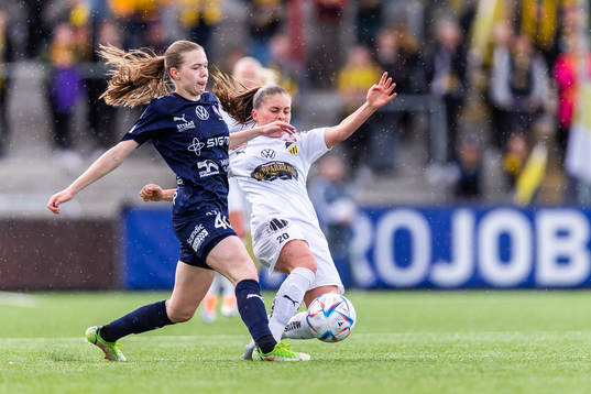 Rosengårds Bea Sprung och Häckens Hanna Wijk