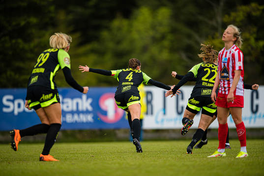 Tuva Hansen of Brann celebrates after scoring the 1-2 goal