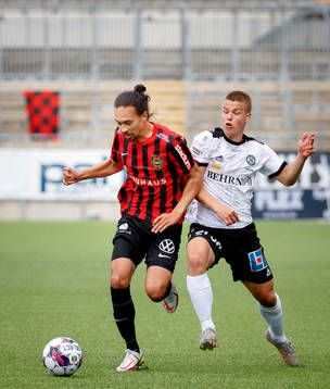 Brommapojkarnas Monir Jelassi och Örebros Samuel Dahl