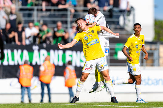 Falkenbergs Robin Hofsö och GAIS Axel Norén