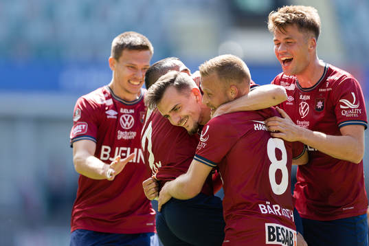 Örgrytes Ajdin Zeljkovic jublar efter 2-0