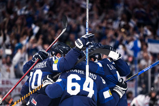 Mikael Granlund of Finland celebrates the 2-1 goal