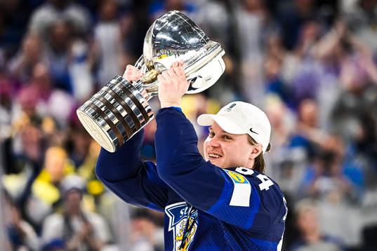 Mikael Granlund of Finland celebrates