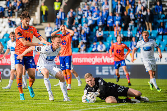 Alexander Juel Andersen of Aalesund, Søren Reese and Egil Selvik of Haugesund
