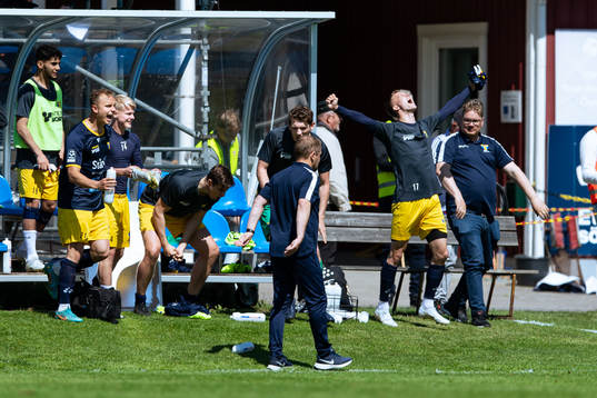 Torns spelare jublar vid slutsignalen