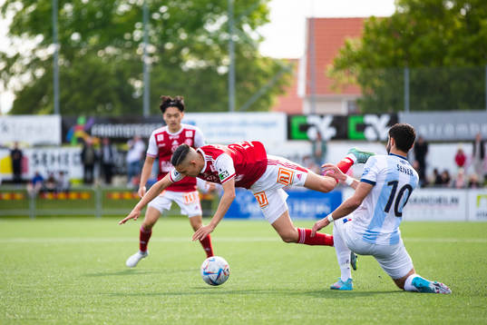 Sandvikens Danilo Al-Saed och Gefles Cihan Sener