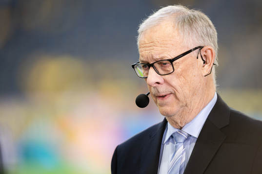 Lars Lagerbäck in the Viaplay studio ahead of the Nations League football match between Sweden and Norway on June 5, 2022 in Stockholm. 
