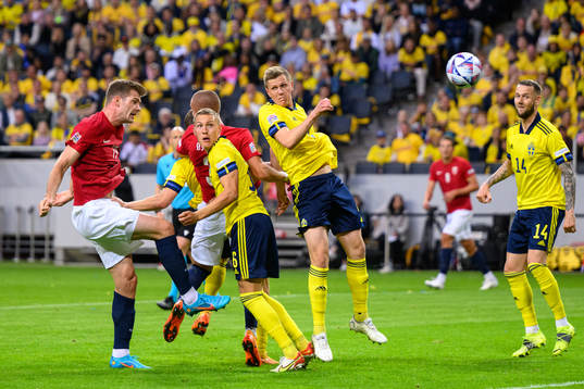 Alexander Sørloth of Norway and Ludwig Augustinsson, Joakim Nilsson and Alexander Milosevic of Sweden