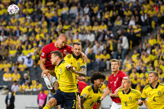 Leo Skiri Østigård of Norway against Viktor Claesson , Alexander Milosevic , Jens Cajuste , Ludwig Augustinsson and Joakim Nilsson of Sweden