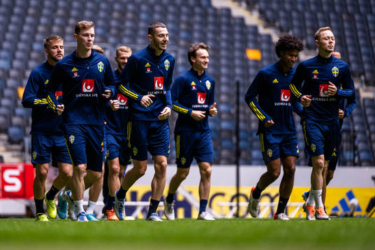 Christoffer Nyman, Emil Krafth, Branimir Hrgota, Jens Cajuste and Joel Andersson of the Swedish national football team